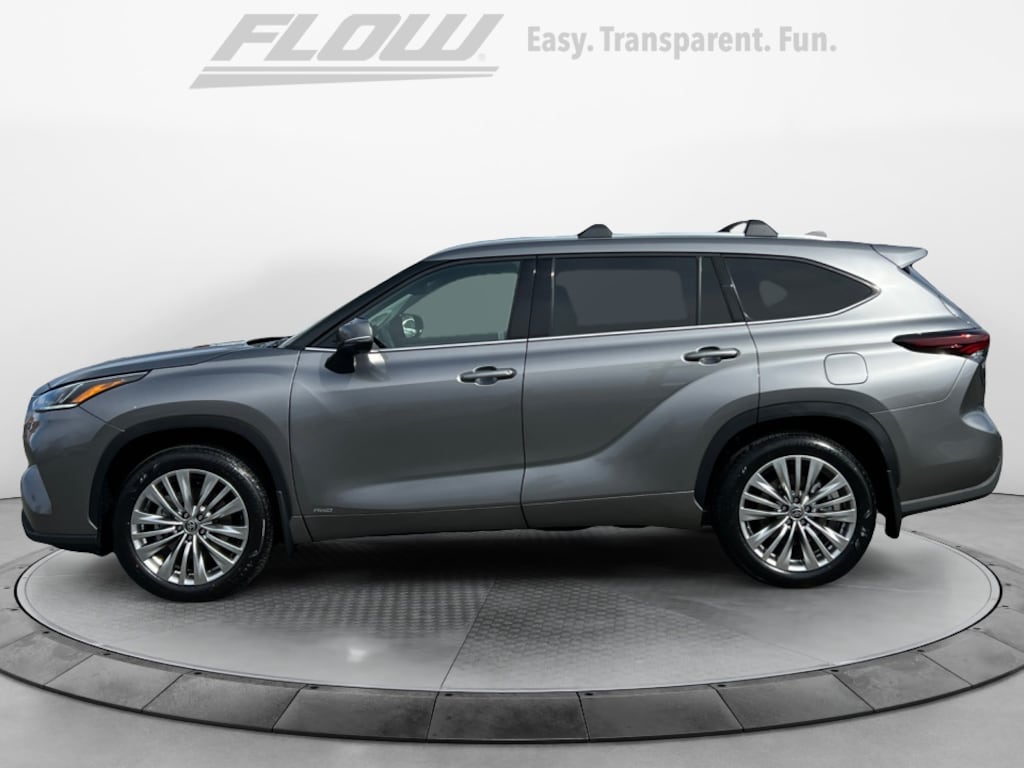 Used 2026 Toyota Highlander Hybrid Platinum SUV