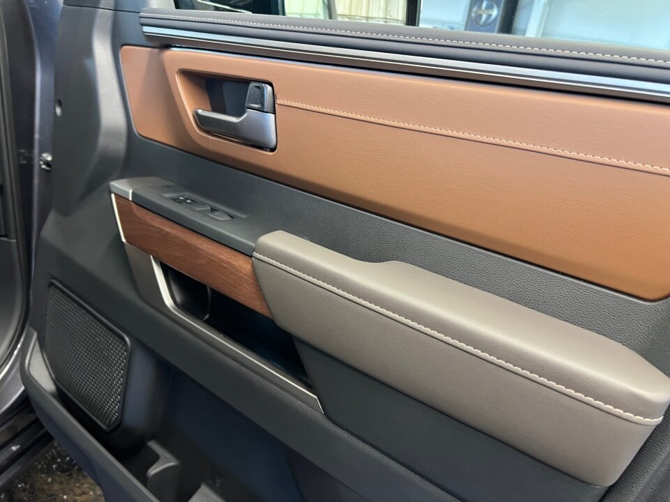 2026 Toyota Tundra 1794 Edition - Photo 31