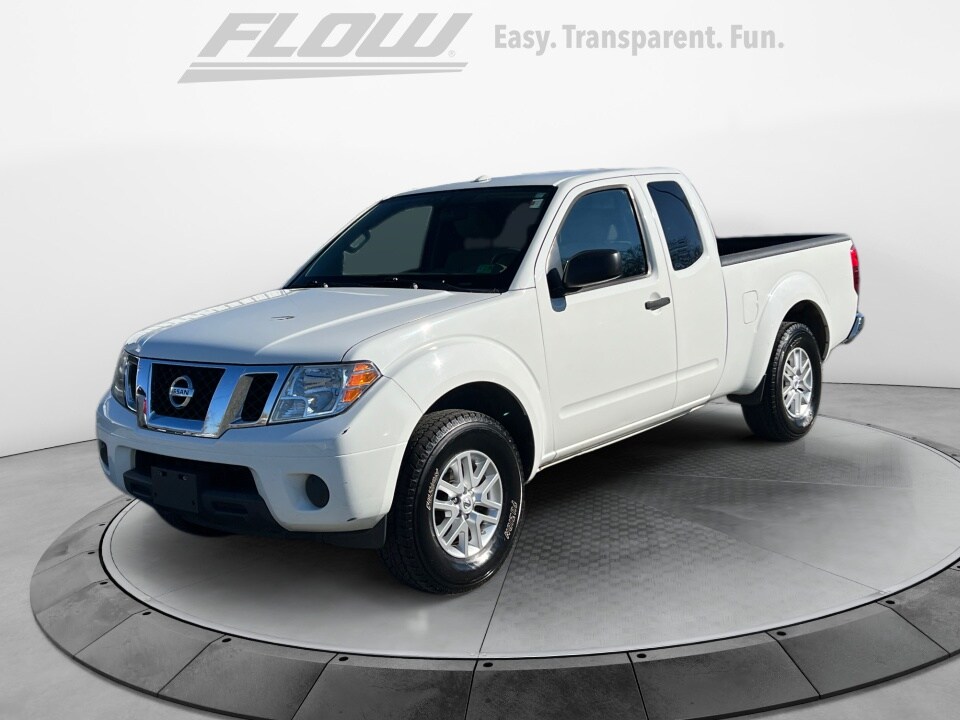 2016 Nissan Frontier SV photo 3