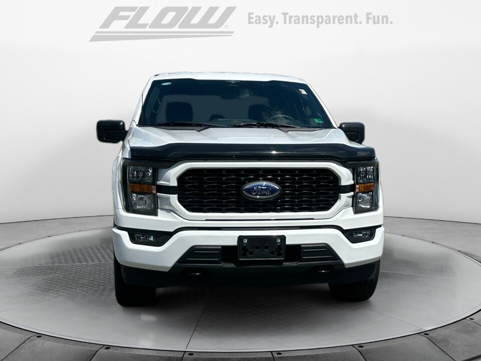 2023 Ford F-150 XL photo 2