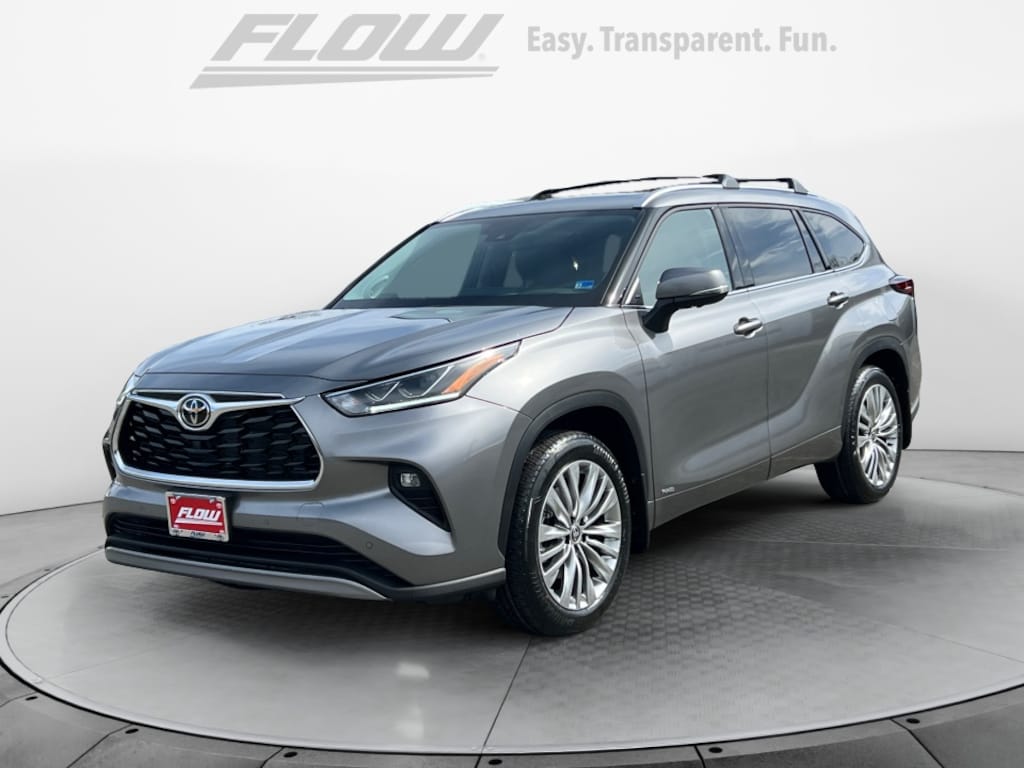 Used 2026 Toyota Highlander Hybrid Platinum SUV
