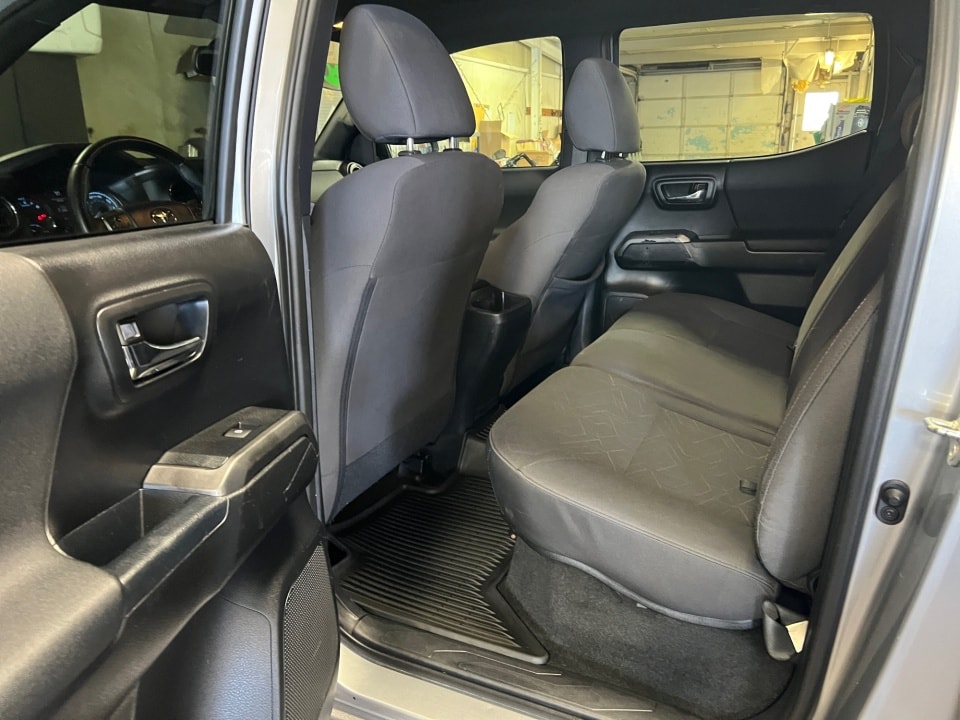 2017 Toyota Tacoma TRD Sport - Photo 34
