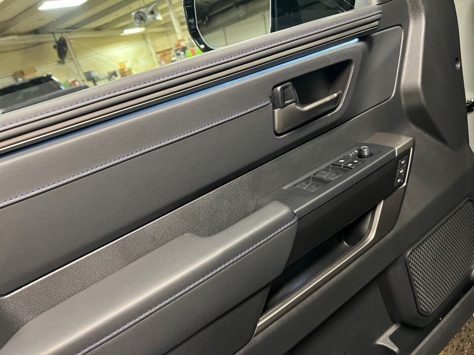 2026 Toyota Tundra Platinum - Photo 32