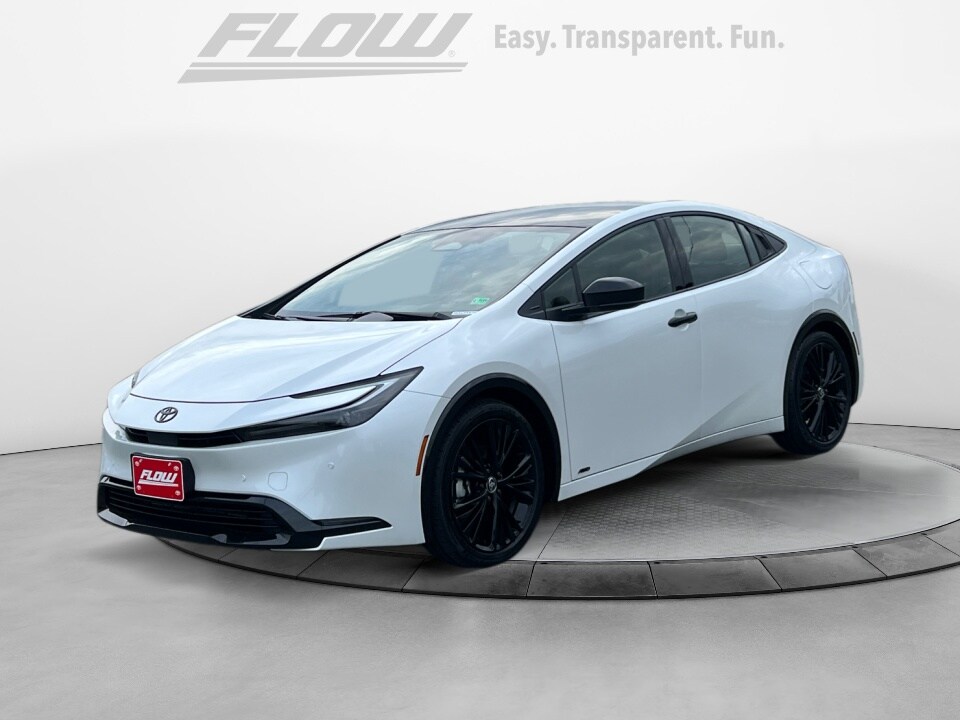2025 Toyota Prius Limited photo 3