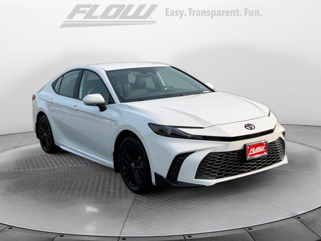 Used 2026 Toyota Camry SE Sedan