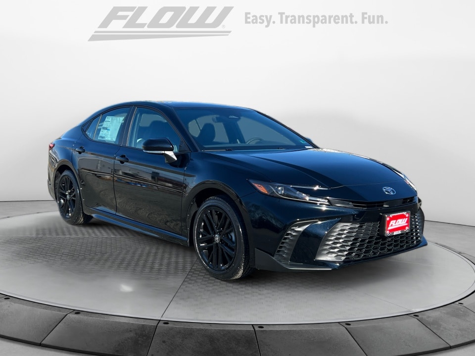 2026 Toyota Camry SE's photo
