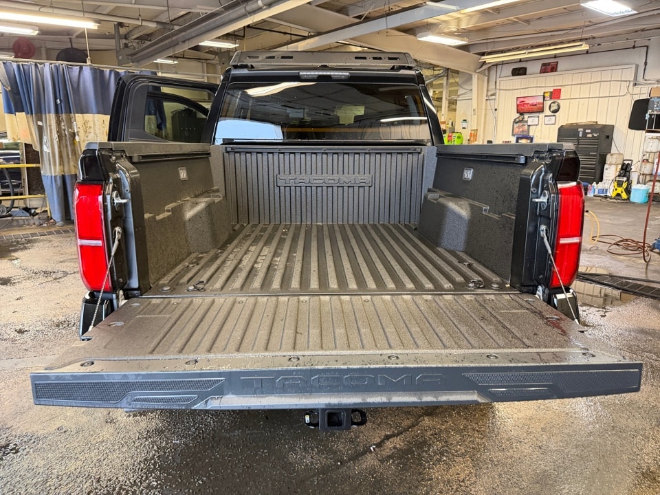 2026 Toyota Tacoma SR5 - Photo 14