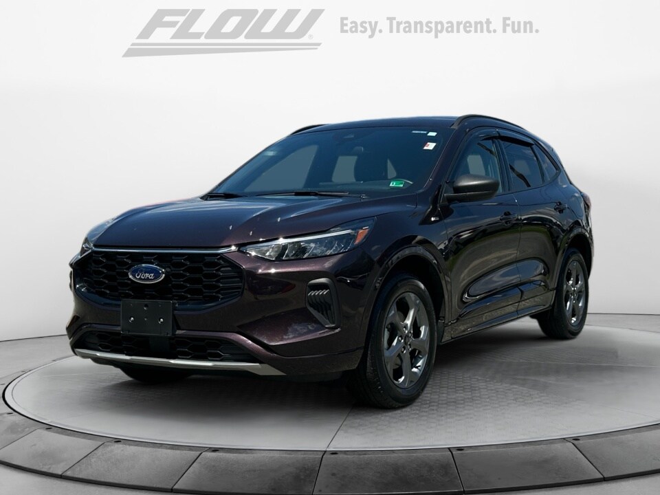 2023 Ford Escape ST-Line photo 3