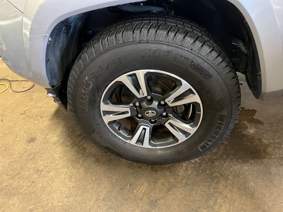 2017 Toyota Tacoma TRD Sport - Photo 31