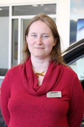 Staff member Valerie McClain from 71bb67018585