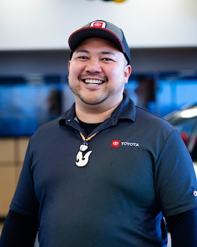 Staff member Chris Santos from a25ba10266eb