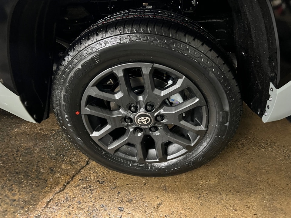 2026 Toyota Tundra Platinum - Photo 22