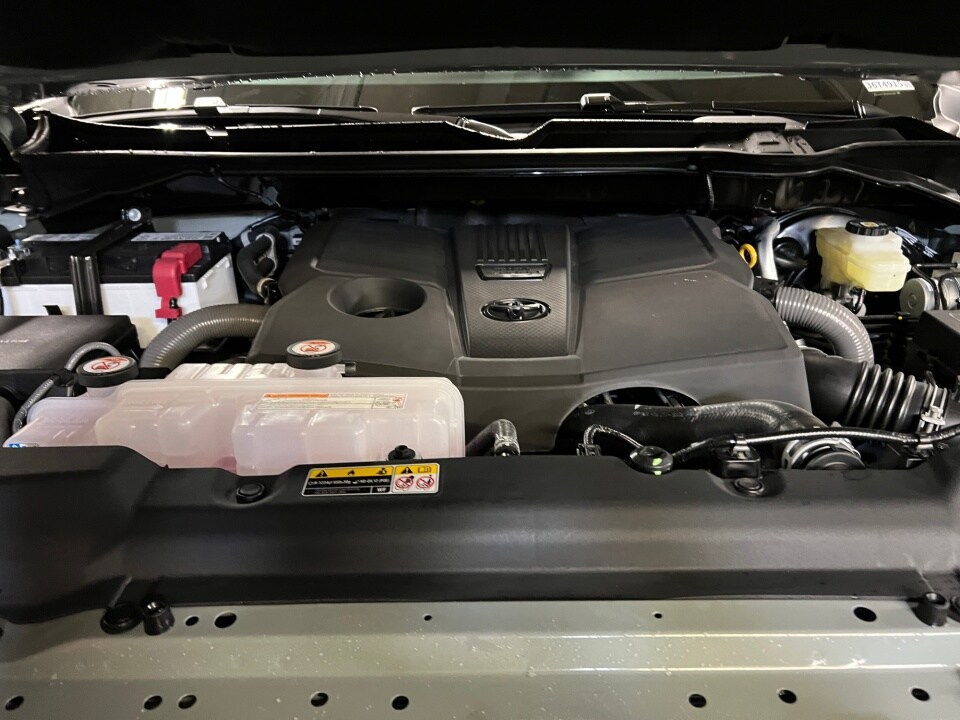 2026 Toyota Tundra Platinum - Photo 16