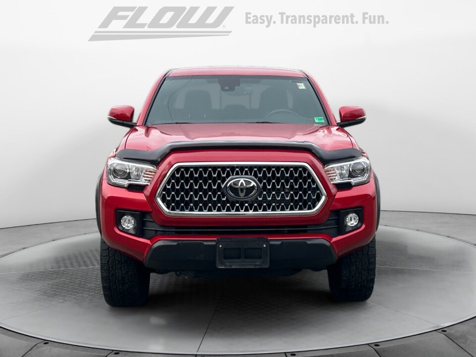 2019 Toyota Tacoma TRD Off-Road photo 2