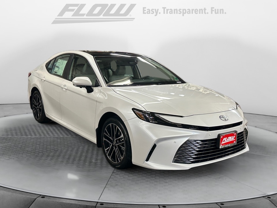 2026 Toyota Camry XLE's photo