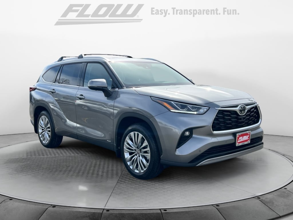 Used 2026 Toyota Highlander Hybrid Platinum SUV