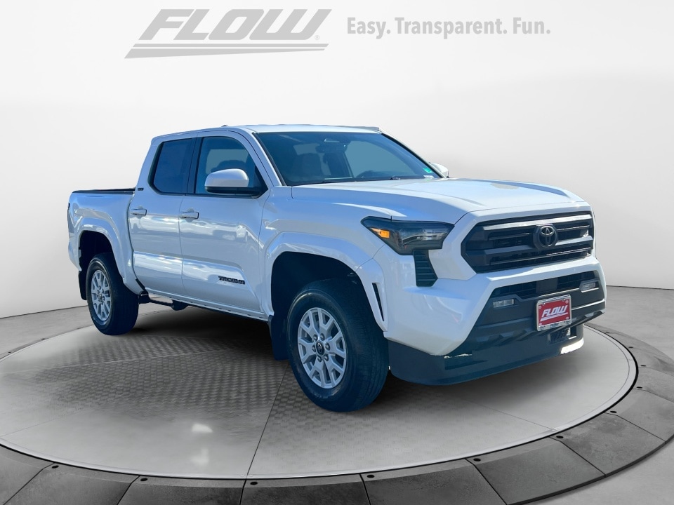 2025 Toyota Tacoma SR5's photo