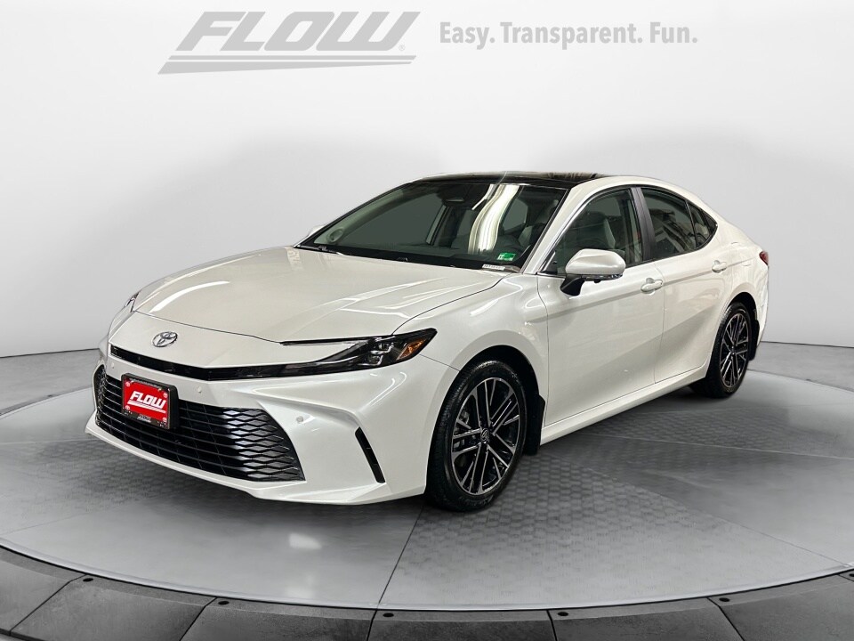 2026 Toyota Camry XLE photo 3