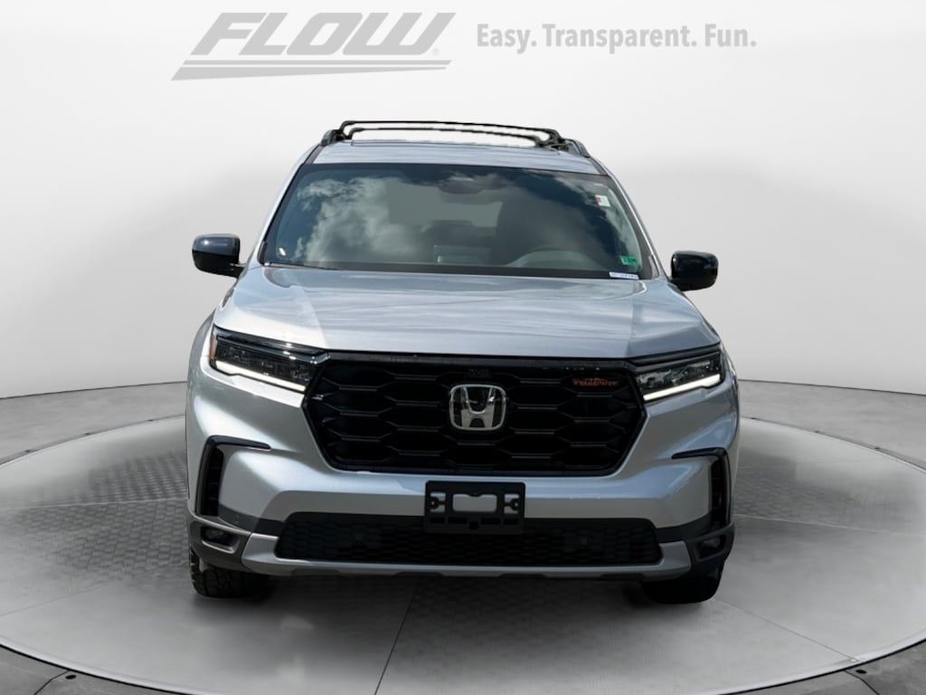 Used 2025 Honda Pilot TrailSport SUV