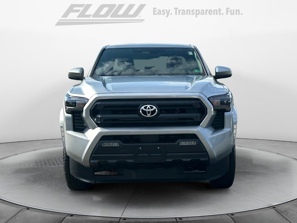 2025 Toyota Tacoma SR5 4x4 photo 2