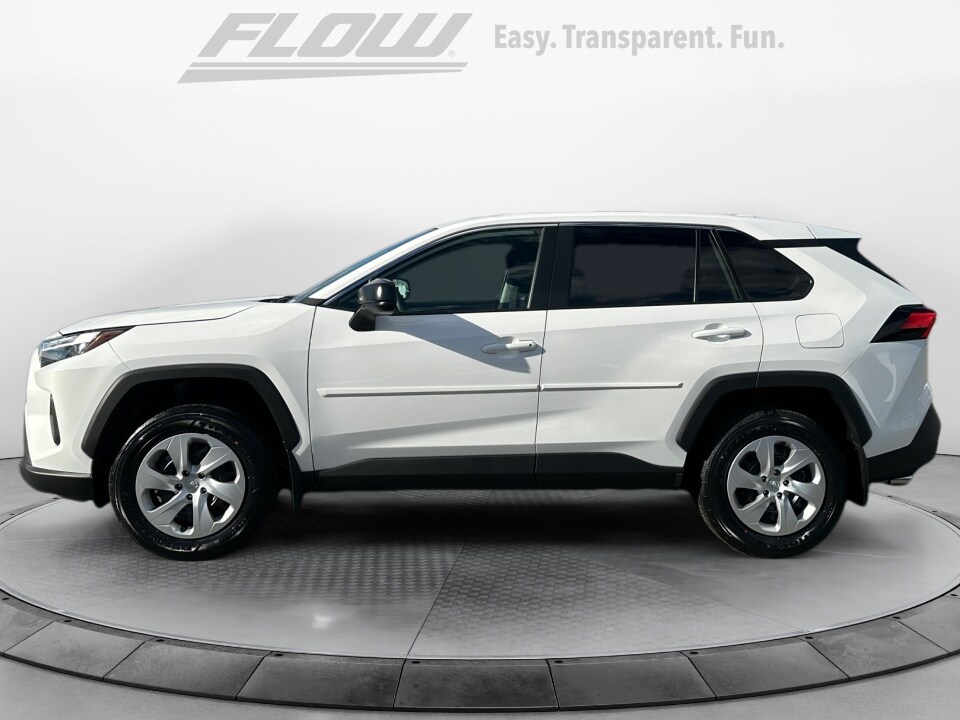 2025 Toyota RAV4 LE photo 3