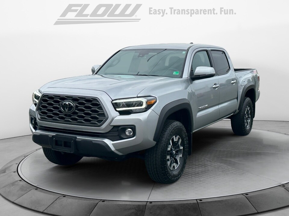 2023 Toyota Tacoma TRD Off-Road photo 3