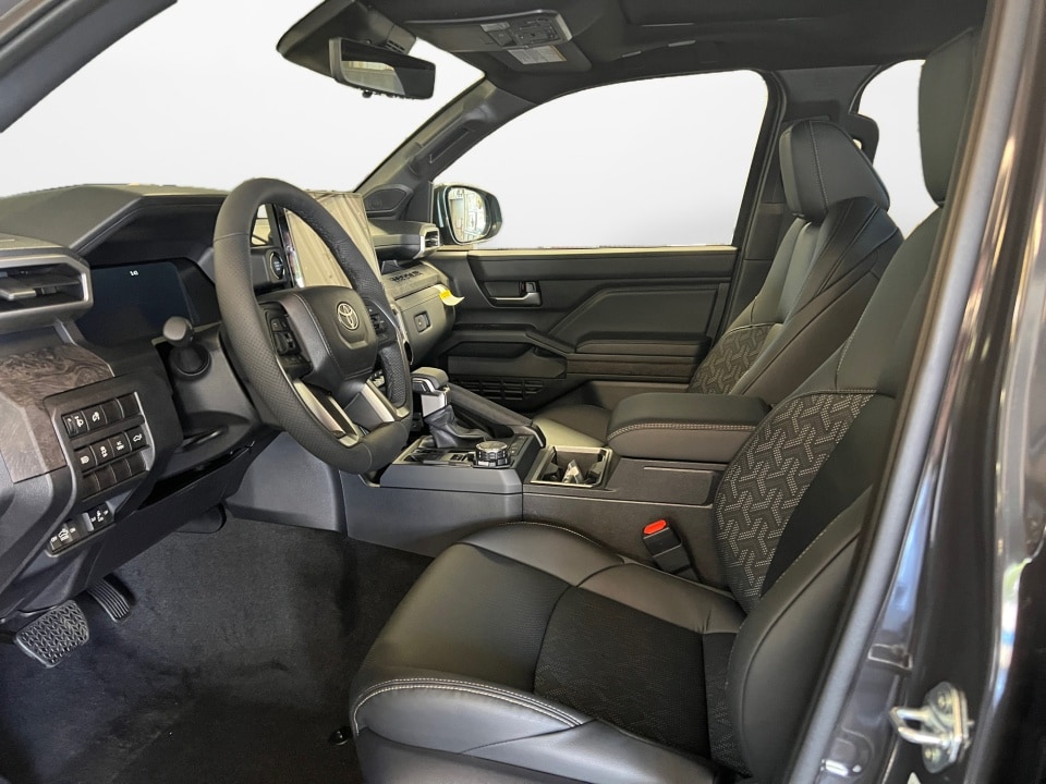 2026 Toyota Tacoma Limited - Photo 9