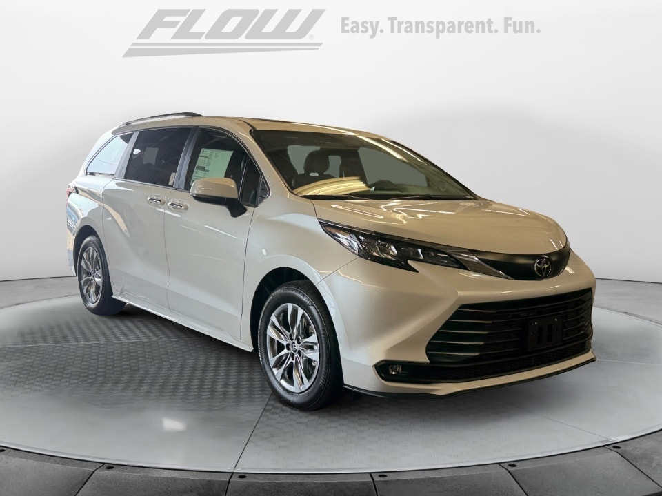 2026 Toyota Sienna XLE 7-Passenger Hybrid AWD's photo