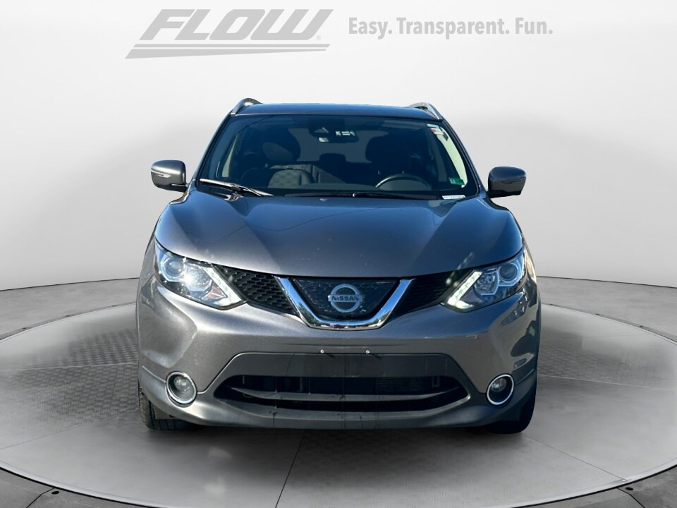 2019 Nissan Rogue Sport SV photo 2
