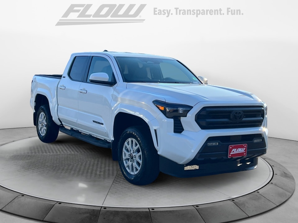 2025 Toyota Tacoma SR5's photo