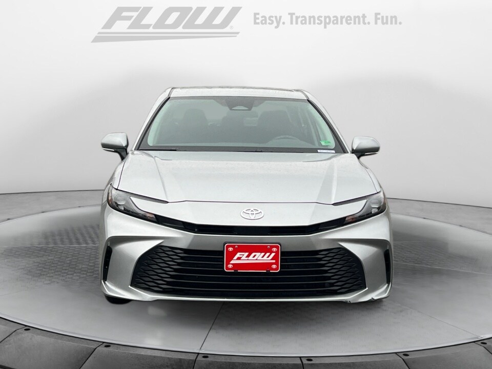 2025 Toyota Camry LE photo 2