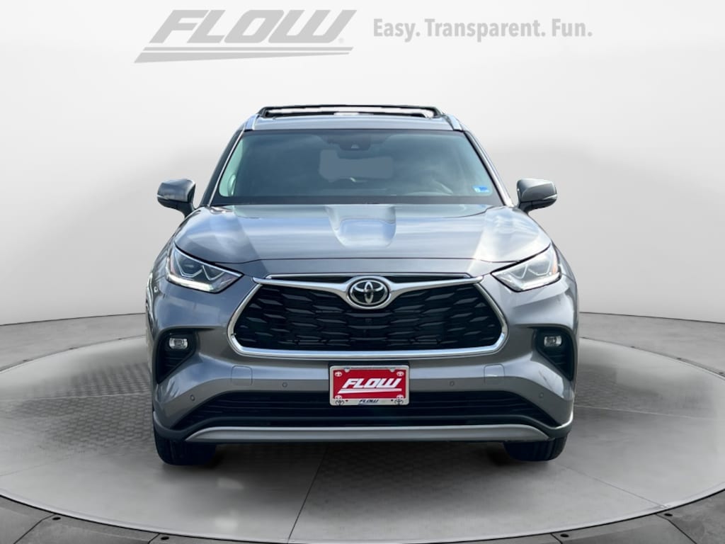 Used 2026 Toyota Highlander Hybrid Platinum SUV