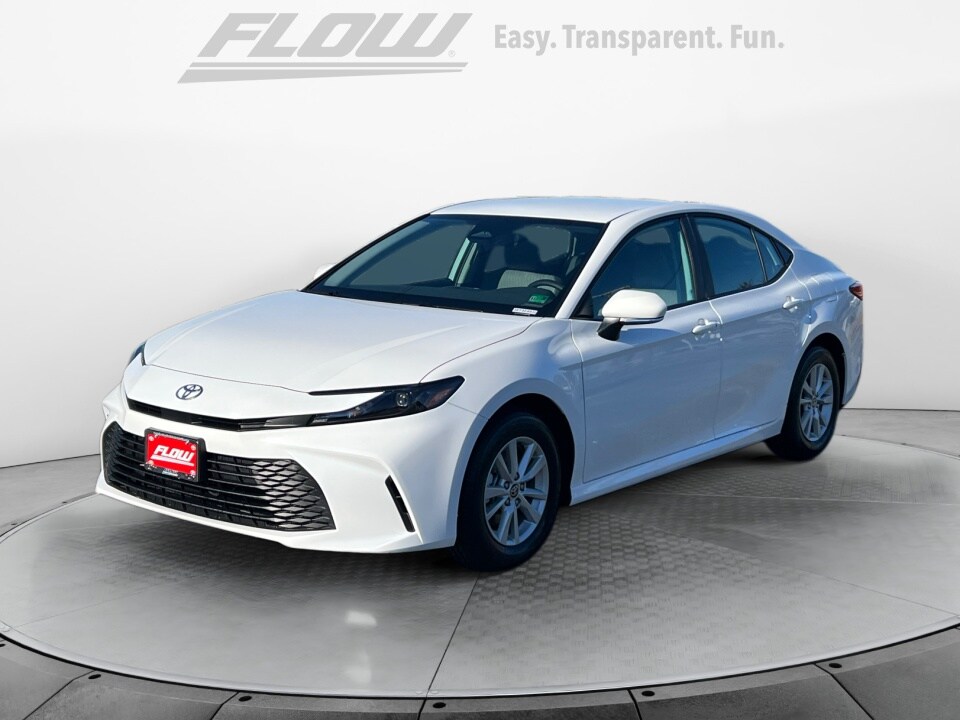 2026 Toyota Camry LE photo 3