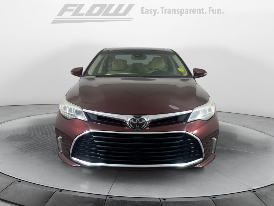 2018 Toyota Avalon Touring photo 2