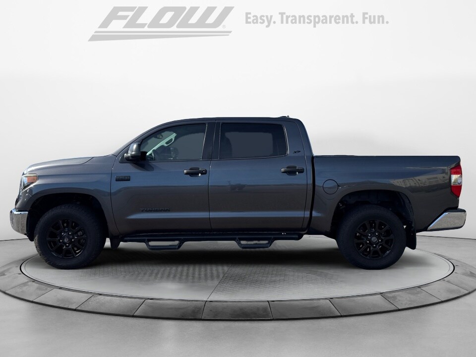 2020 Toyota Tundra SR5 CrewMax photo 4