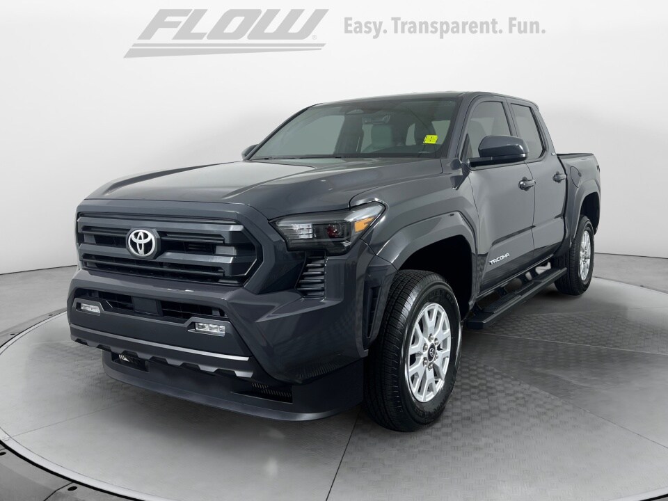 2025 Toyota Tacoma SR5 Double Cab photo 3