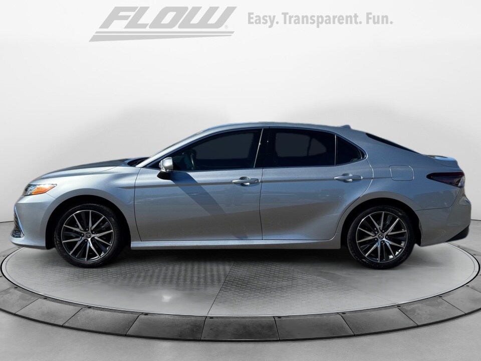 2023 Toyota Camry Hybrid XLE photo 4