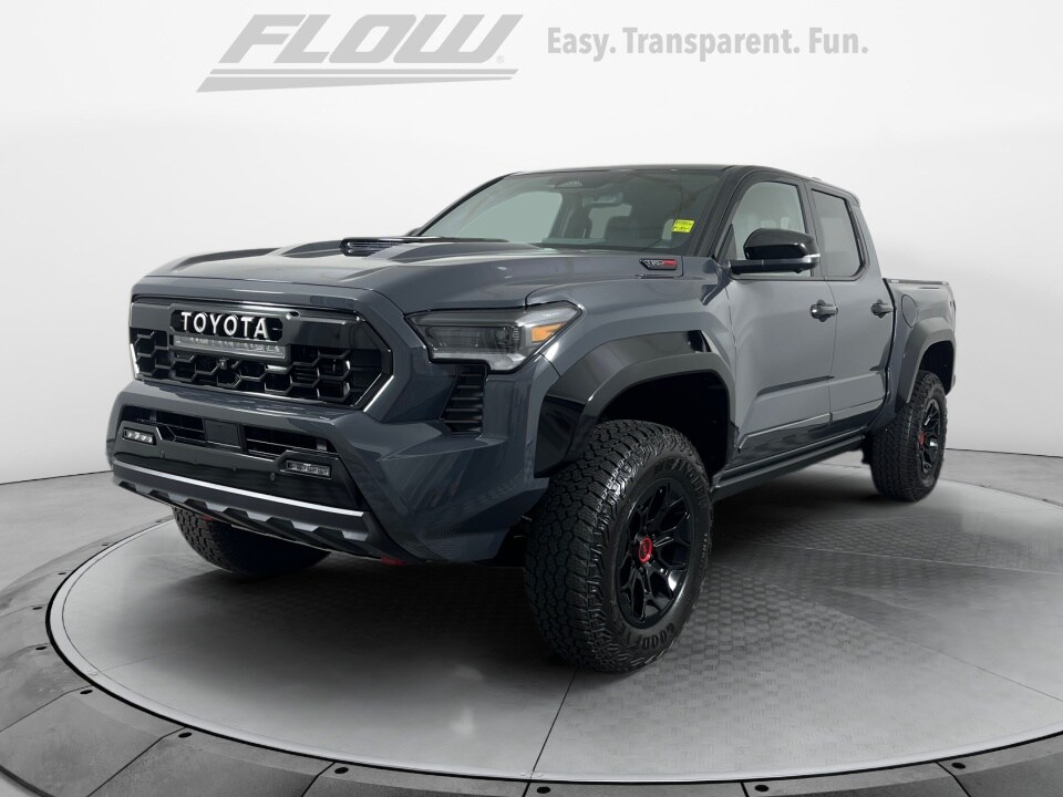 2025 Toyota Tacoma 4x4 TRD Sport photo 3
