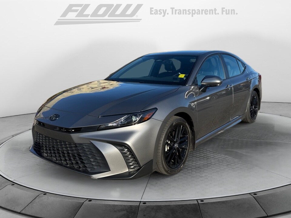 2025 Toyota Camry SE photo 3