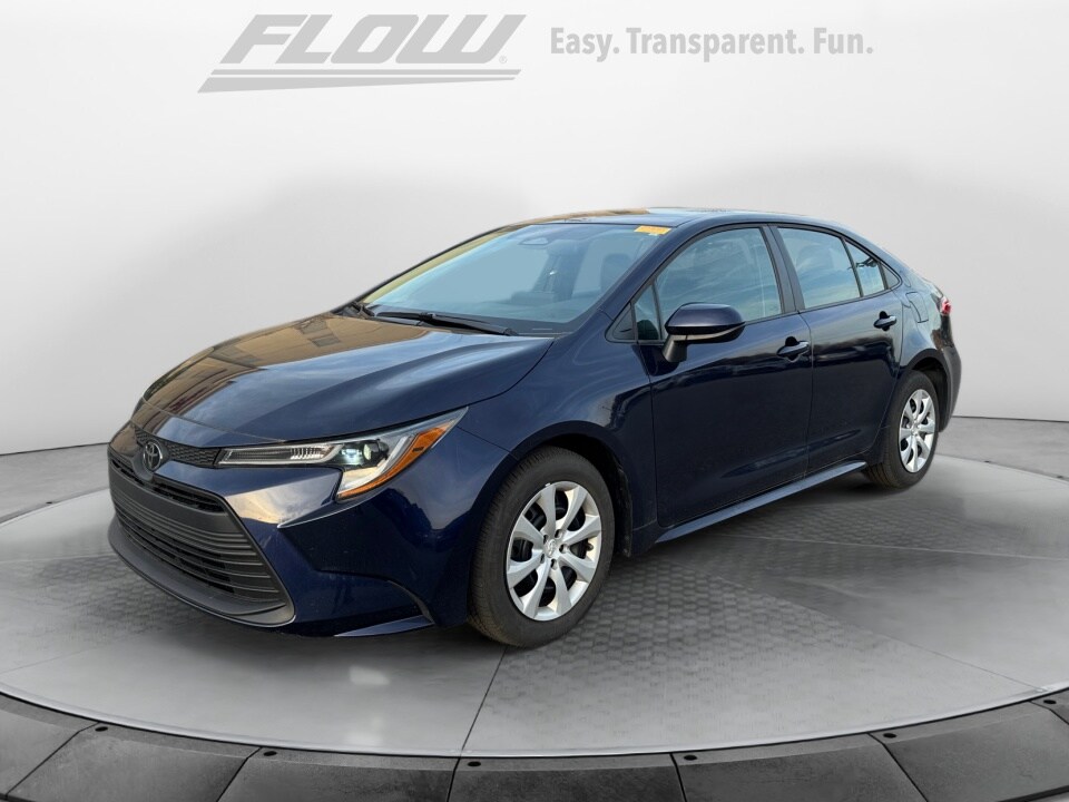 2024 Toyota Corolla LE photo 3