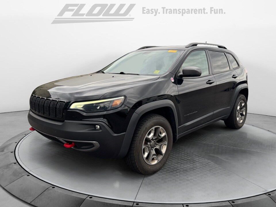 2019 Jeep Cherokee Trailhawk photo 2