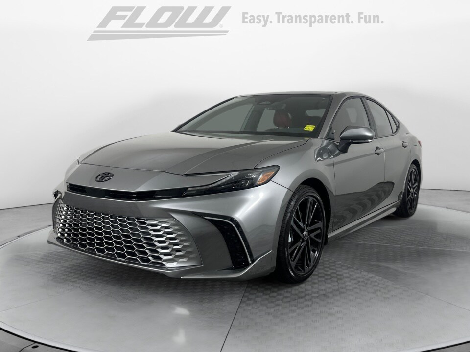 2025 Toyota Camry XSE photo 3