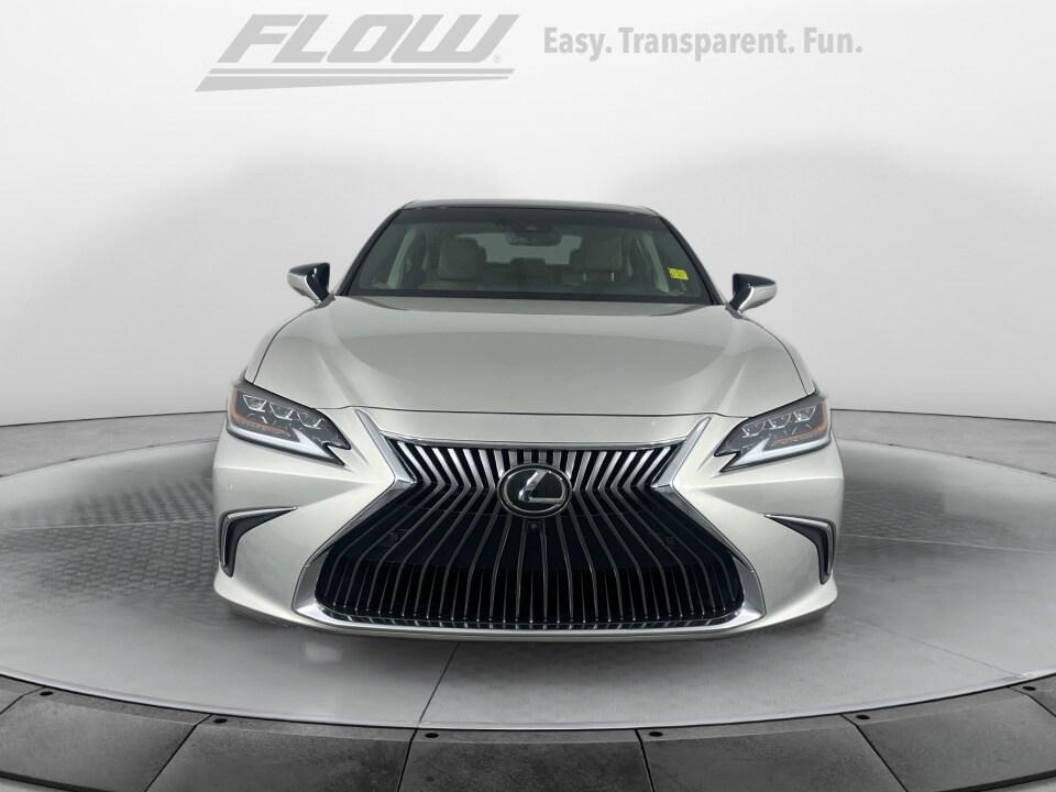 2019 Lexus ES 350 Ultra Luxury photo 2