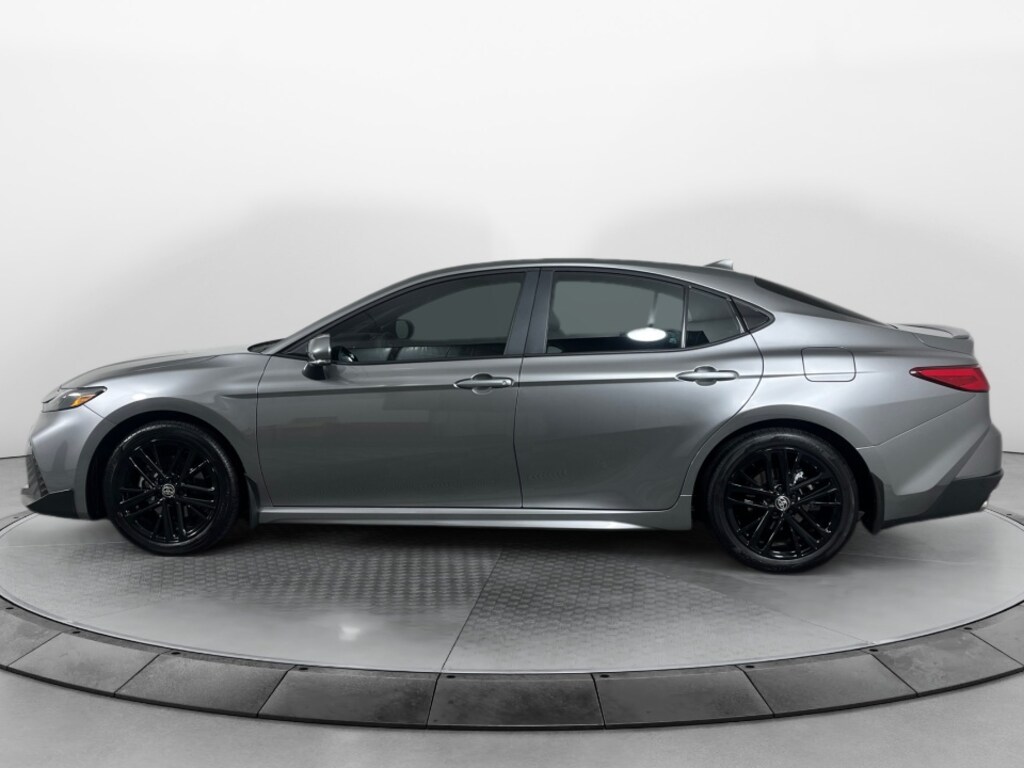 Used 2025 Toyota Camry SE Sedan