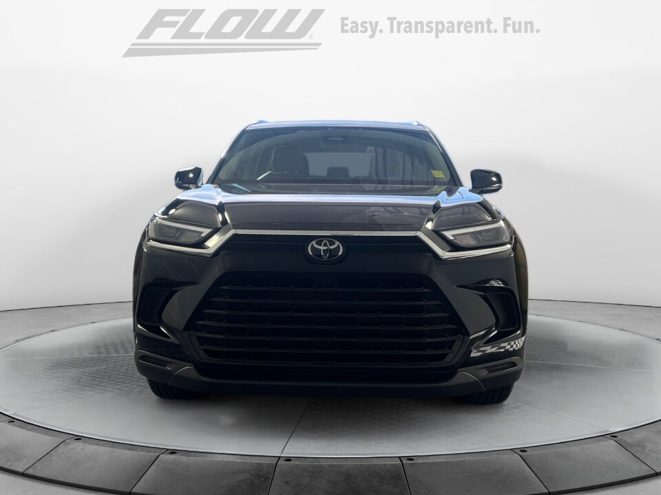 2024 Toyota Grand Highlander XLE photo 2
