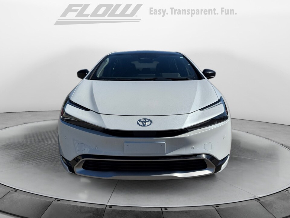 2024 Toyota Prius Prime XSE photo 2
