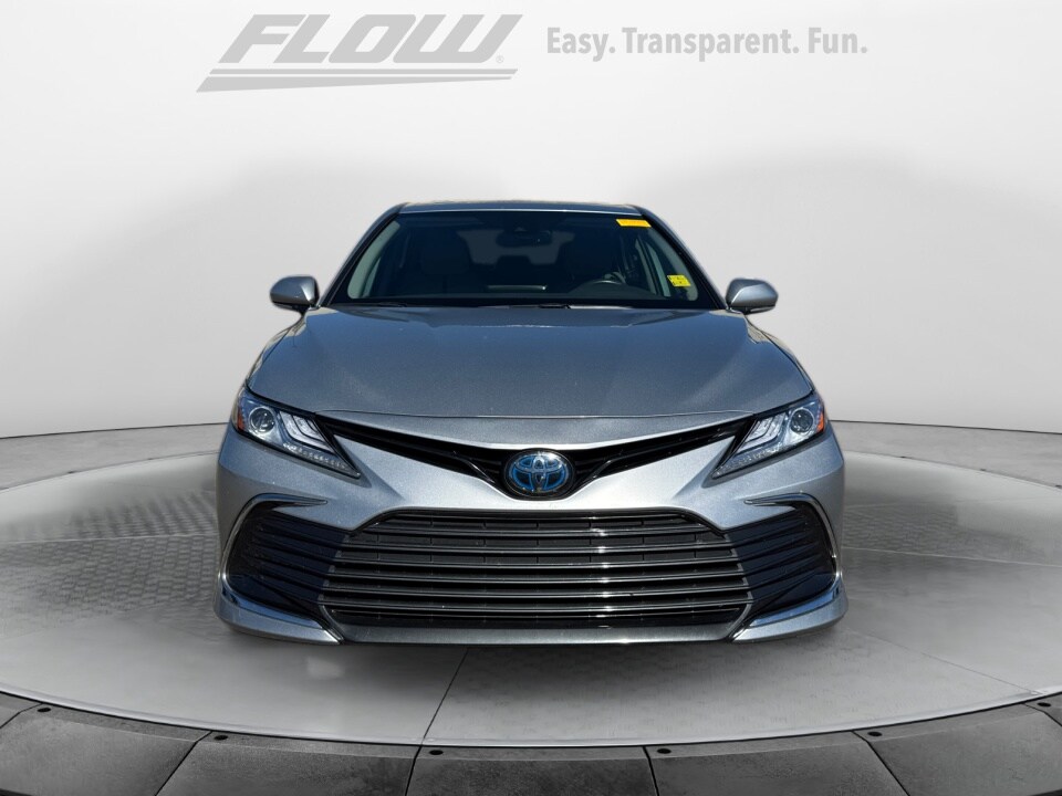 2023 Toyota Camry Hybrid XLE photo 2