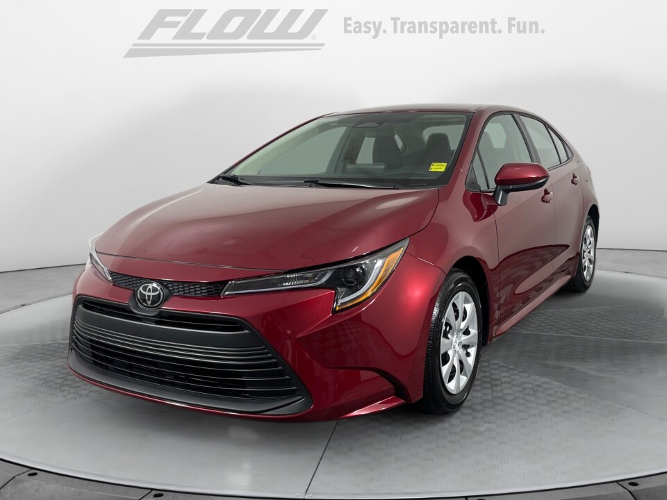 2024 Toyota Corolla LE photo 3