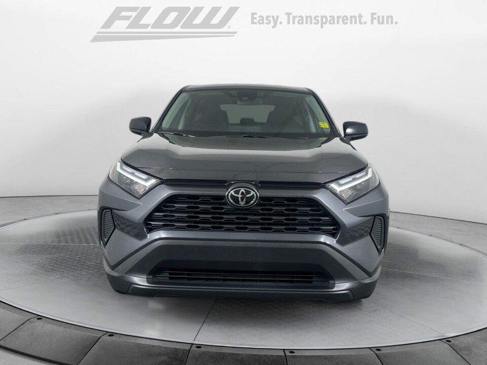 2024 Toyota RAV4 LE photo 2