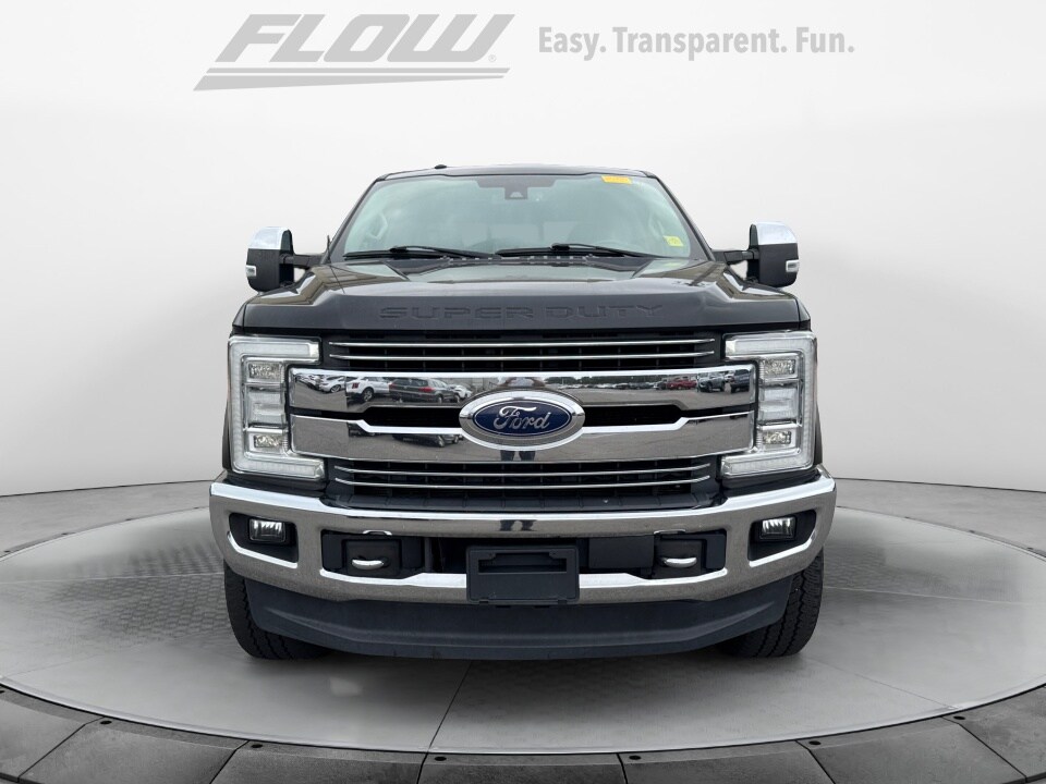 2018 Ford F-350 Lariat photo 2